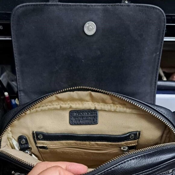 Authentic Danier Genuine Leather Crossbody Bag - Picture 9 of 10